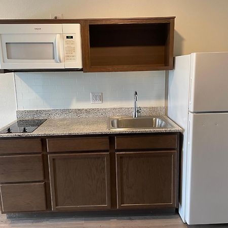 Woodspring Suites Detroit マディソン・ハイツ エクステリア 写真
