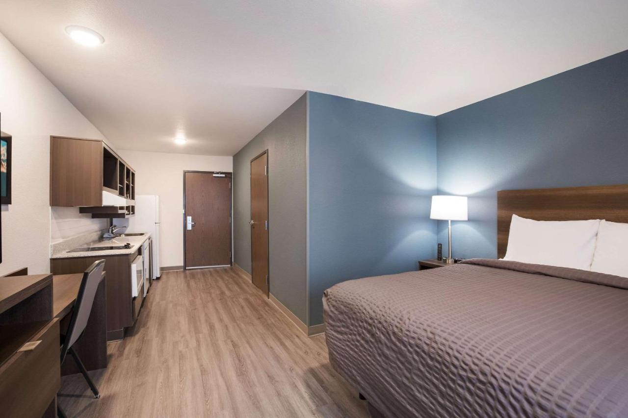 Woodspring Suites Detroit マディソン・ハイツ エクステリア 写真